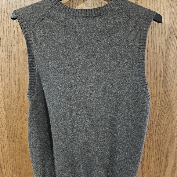Banana Republic brown extra fine merino wool sweater vest - Picture 3 of 6